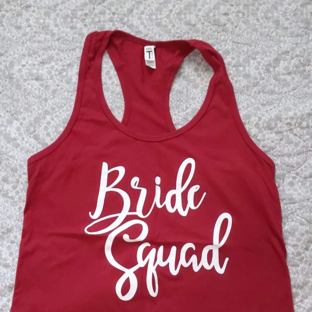Maroon tank